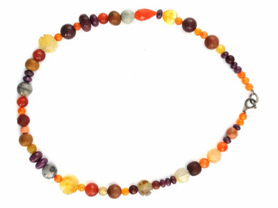 Collier fantaisie, roches variées