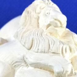 Lion en sépiolite – Image 3