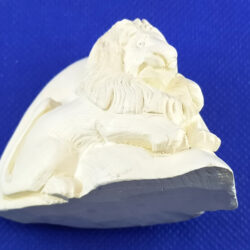 Lion en sépiolite – Image 2