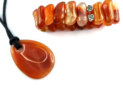 Pendentif et bracelet en cornaline – Image 3