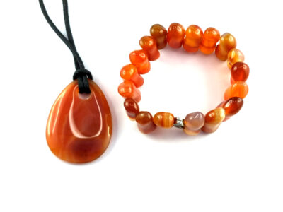 Pendentif et bracelet en cornaline