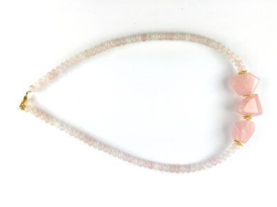 Collier en quartz rose plaqué or