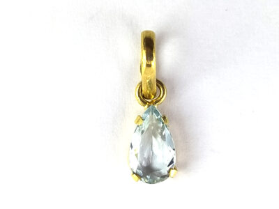 Pendentif en aigue marine plaqué or