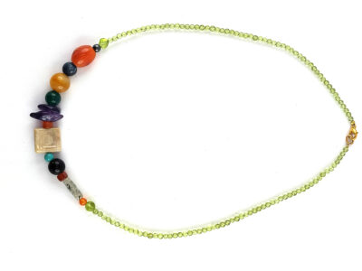 Collier fantaisie en péridot plaqué or